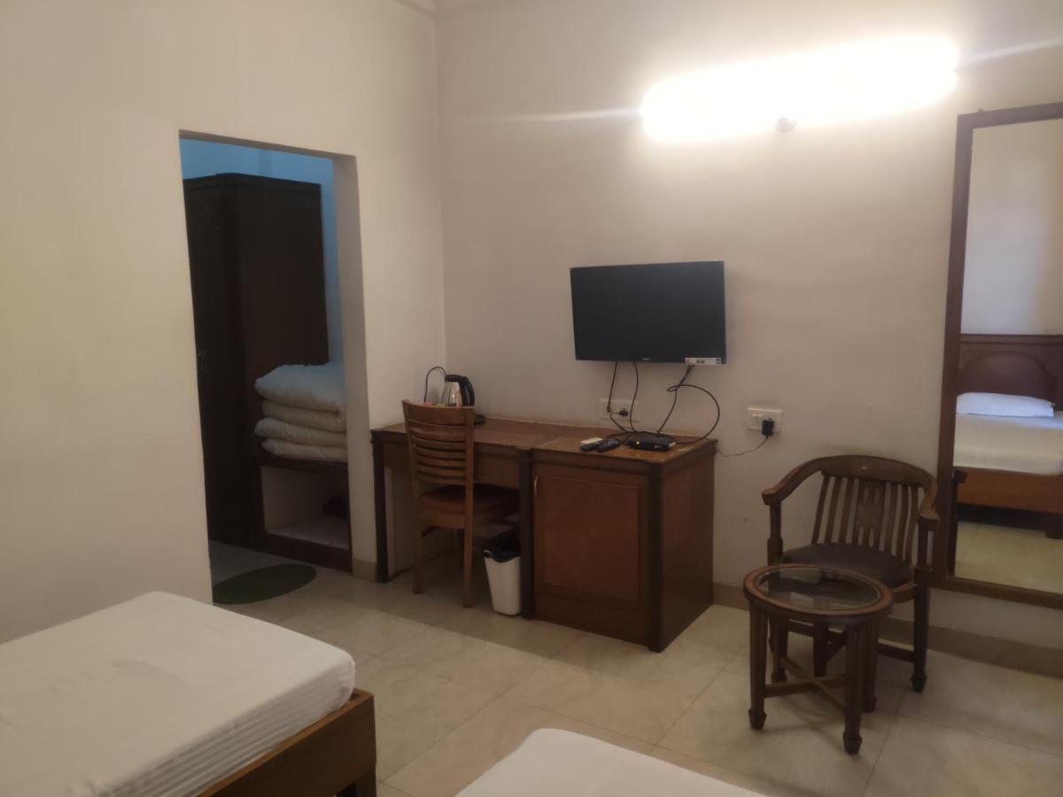 Hotel Fort View Tikamgarh Exterior foto